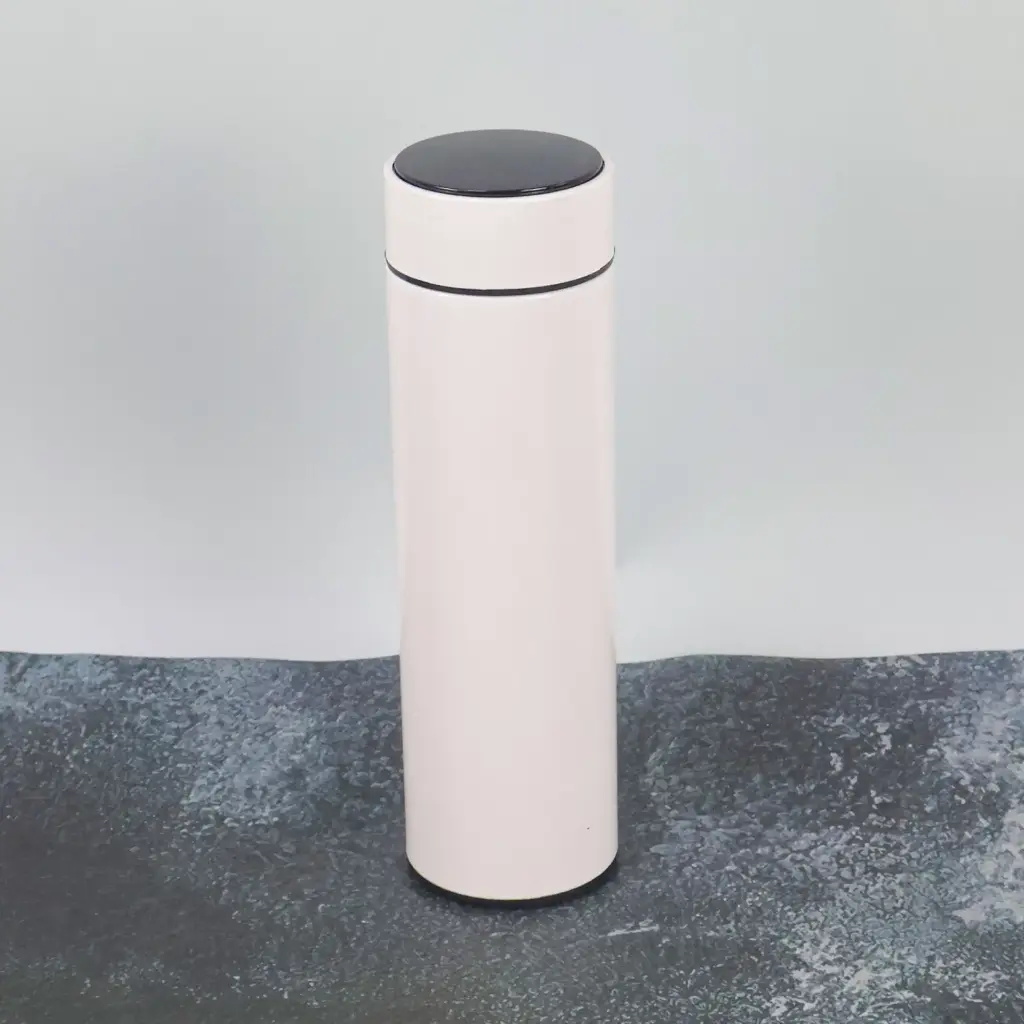 Stay Hydrated in Style – Smart Thermal Bottle with LED Temperature Display (750ml)