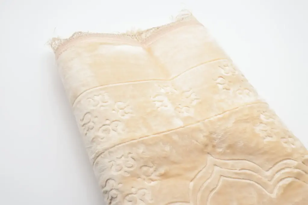 Thick Velvet Prayer Mats   