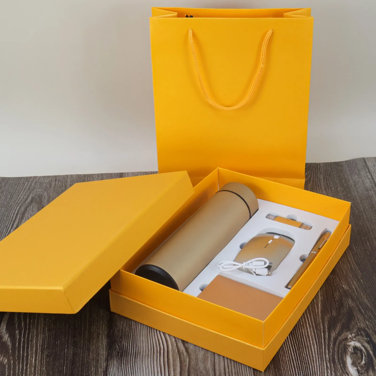 Ultimate 5-Piece Tech Gift Set