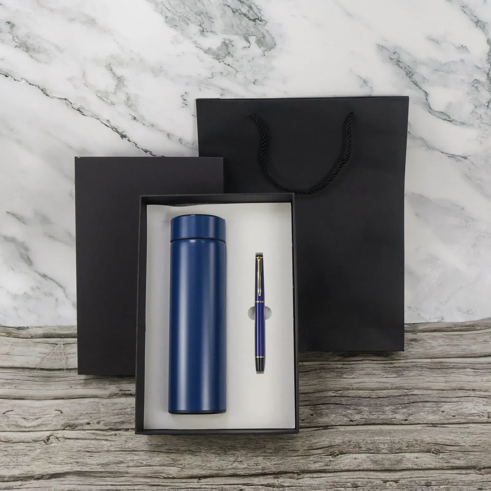 Smart Essentials Gift Set