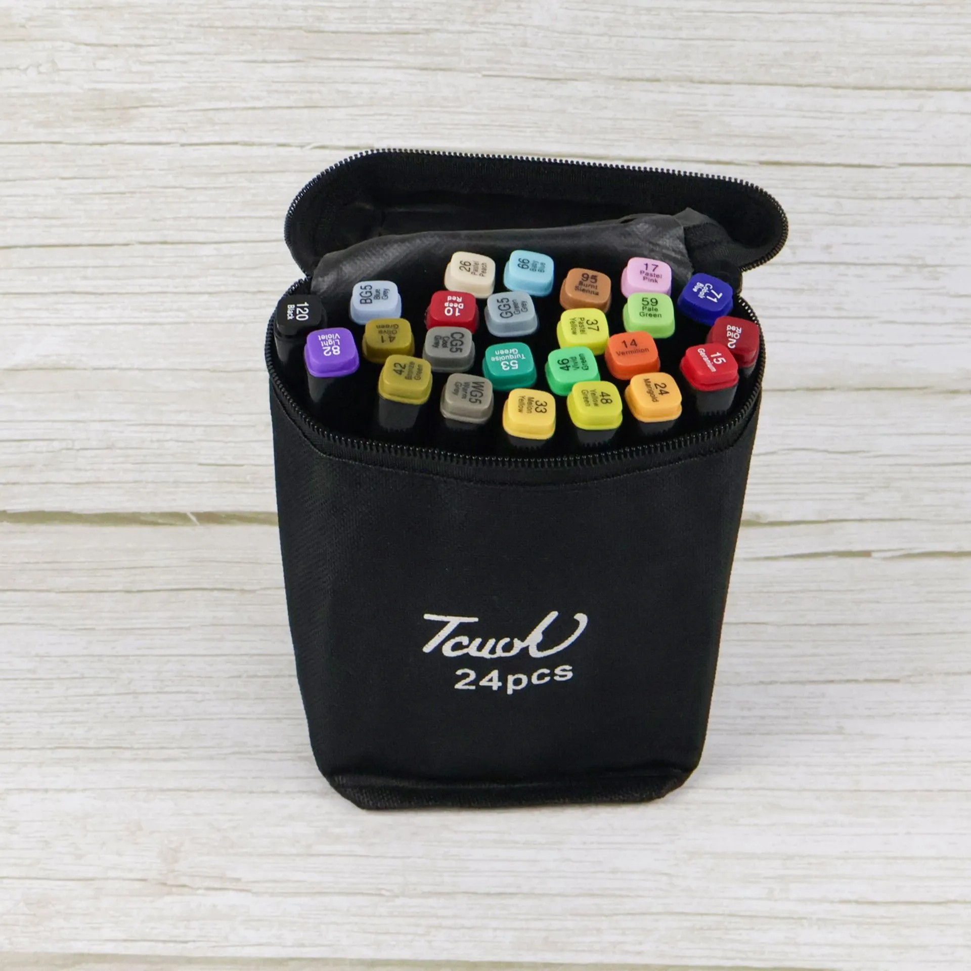 Dual Tip Art Markers Set with Carrying Case