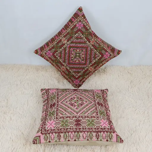  Embroidered pillowcase with zipper for cushions